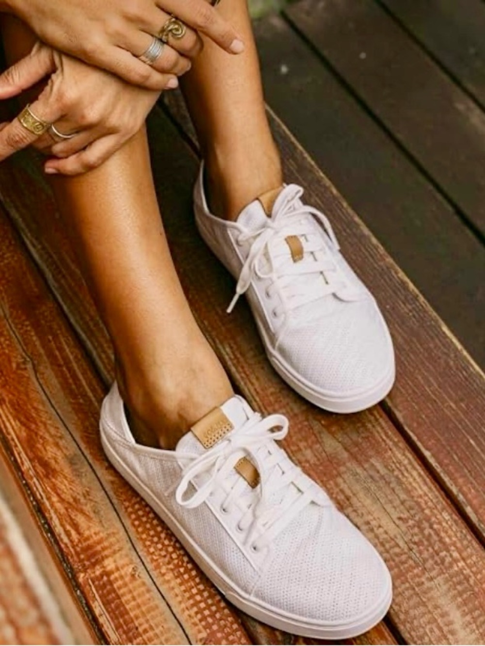 OluKai Pehuea Lī White Sneakers size 8